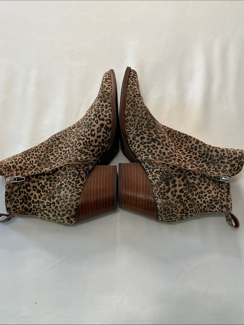 Dolce Vita Serna Leopard Print Suede Ankle Booties - Picture 4 of 9